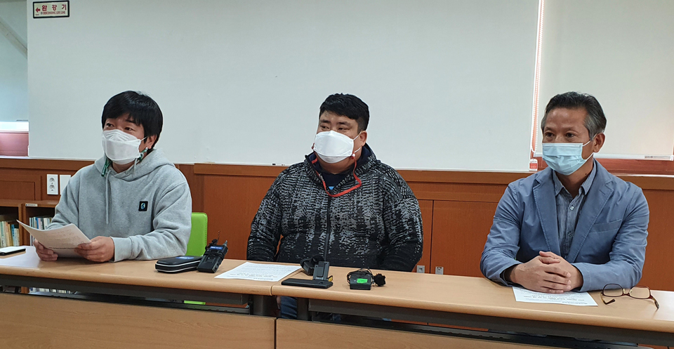 ▲ 제주환경운동연합은 3일 기자회견을 열고 “지난 2일 송악산 개발사업자 측이 환경단체 활동가와 접촉해 로비를 시도했다”고 밝혔다. ⓒ채널제주