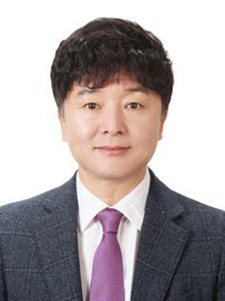 이시향 시인