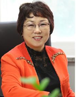 김순신 제주수필문학회 회장