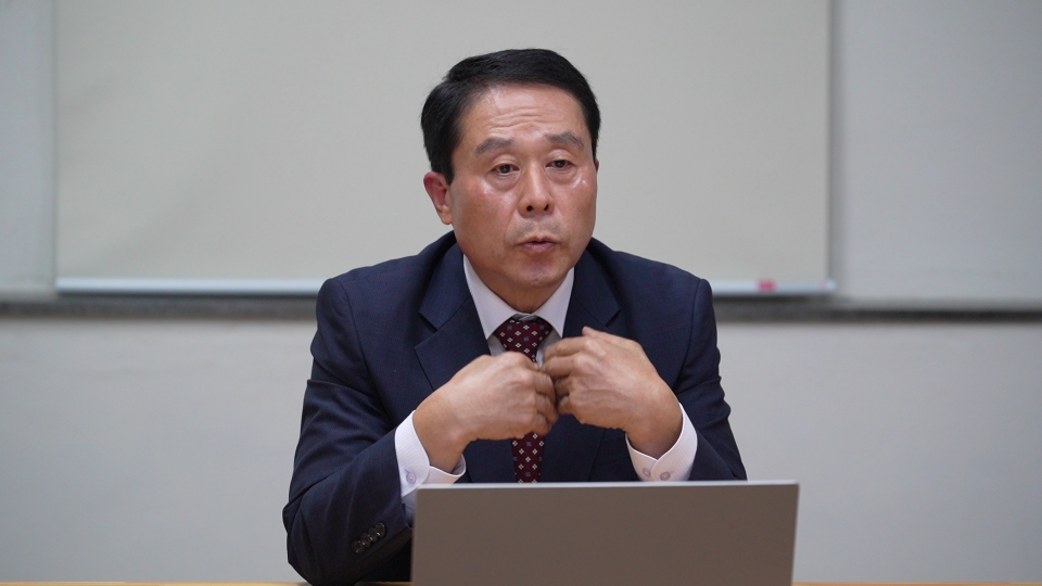 김현민 본부장은 2일 "민주당과 싸움에서 5전 5승을 했고, 누구와 싸워도 이길 줄 아는,후보가 바로 원희룡 후보라고 확신한다"고 말했다.