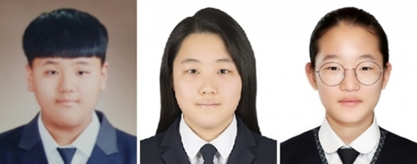 (사진)왼쪽부터 '제1회 로타리제주 문학상' 당선자인 홍훈기군, 백지혜양, 이하은양.