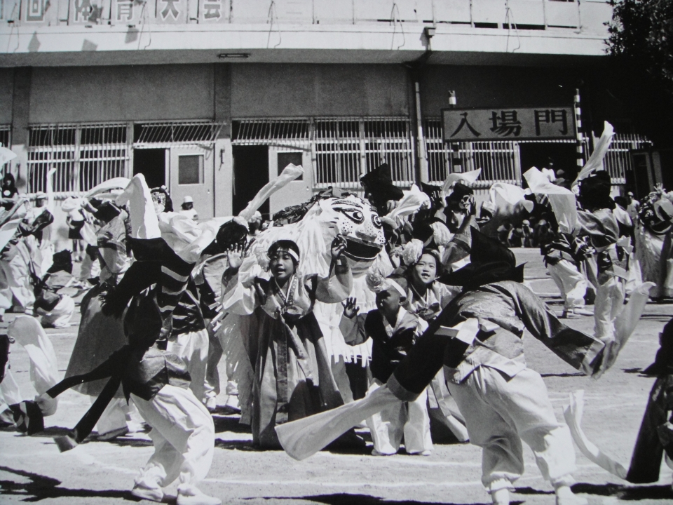 일본 오사카 소재 한국학교인 금강학원 운동회