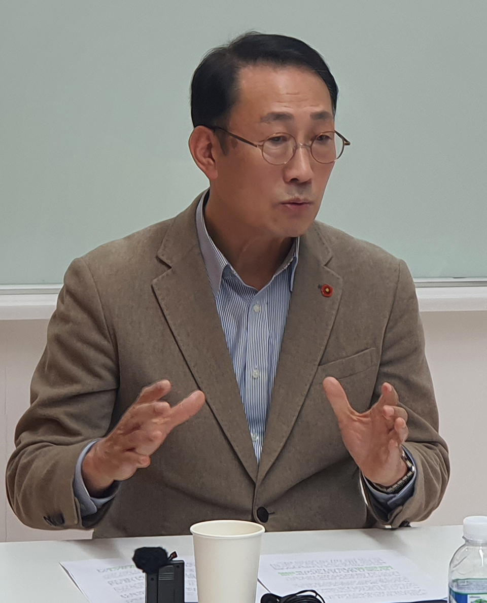 고창근 전 제주교육청 교육국장은 이날 인터뷰에서