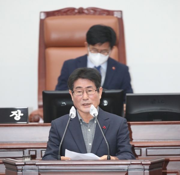 제주도의회 고태민 의원(국민의힘, 애월읍갑)은 19일 열린 제412회 임시회 본회의 5분 발언을 통해 "수산봉 기상레이더 설치사업이 도민들의 알권리와 주민수용성 없이 추진되고 있다”고 지적했다.