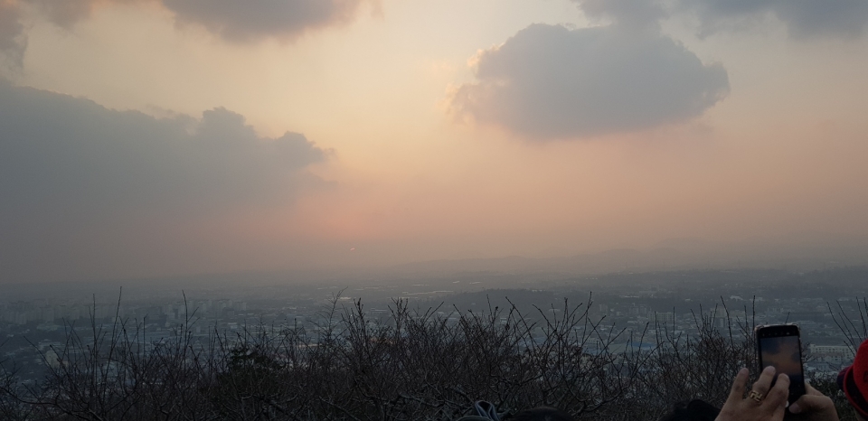 별도봉 일출