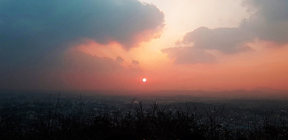 별도봉 일출