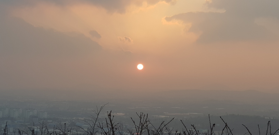 별도봉 일출