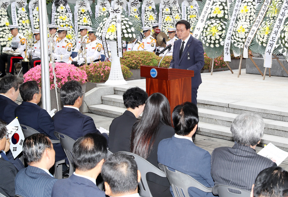 김희현 제주도정무부지사, 故 강승우 소위 추념식 참석