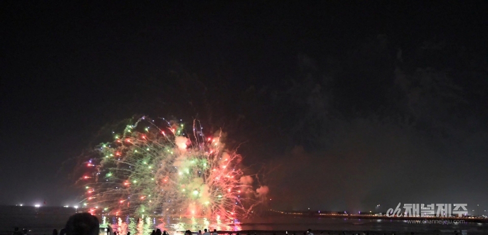 2023 제주이호테우축제 제주 청정수산물 소비촉진 행사 (사진= 이호테우축제위원회 제공 )