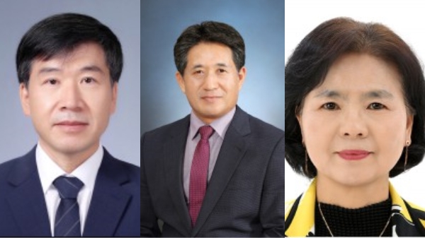 사진= 왼쪽부터 김월룡 교육국장, 강승민 제주시교육지원청교육장, 강옥화 서귀포시교육지원청교육장