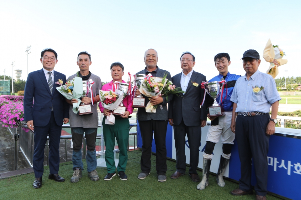 렛츠런파크 제주, 헌마공신 김만일 기념 경주서 천지대부 역전 우승