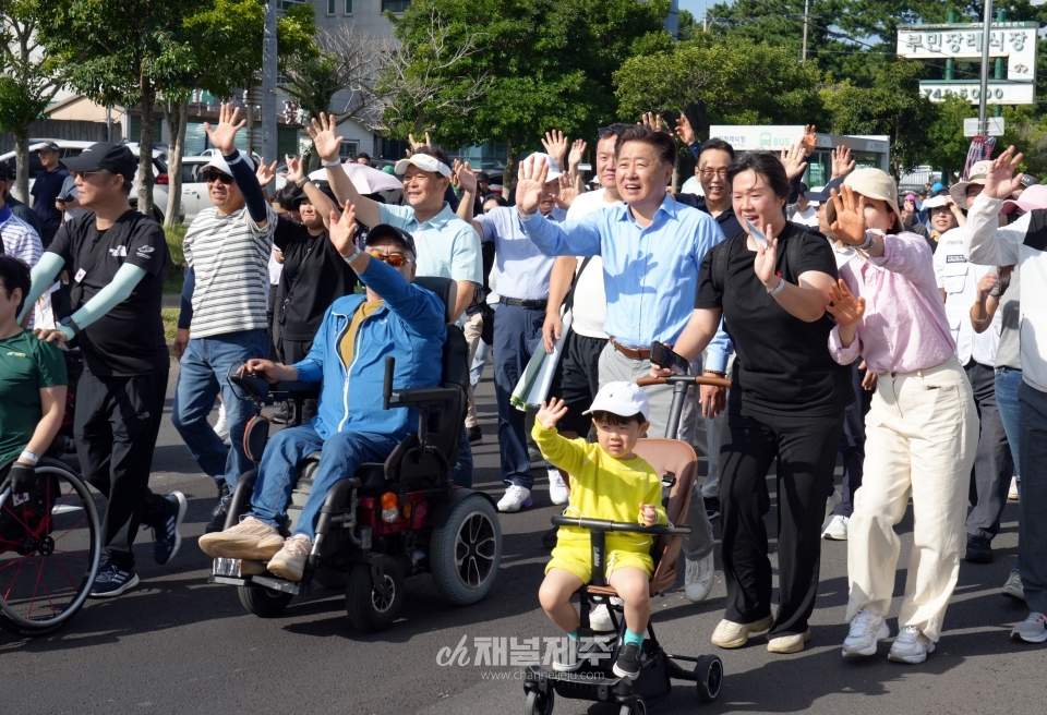 차 없는 거리 걷기 행사(사진제공=제주도)