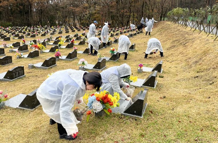 제주시농협 서부그룹, 국립제주호국원 묘역정화 활동 실시