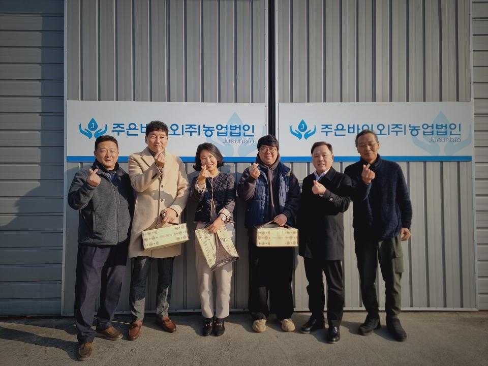 제주양돈농협, 24시 냄새민원 축산사업장 방제단 현장 방문 및 위문품 전달