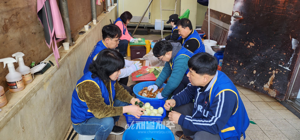 제주파라다이스로타리클럽, 나눔 요양원서 정기 봉사활동 진행