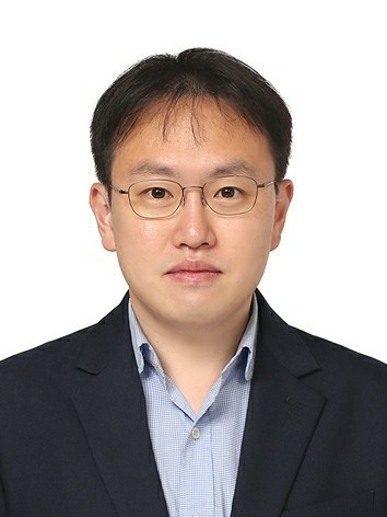 신임 권용욱 병원장